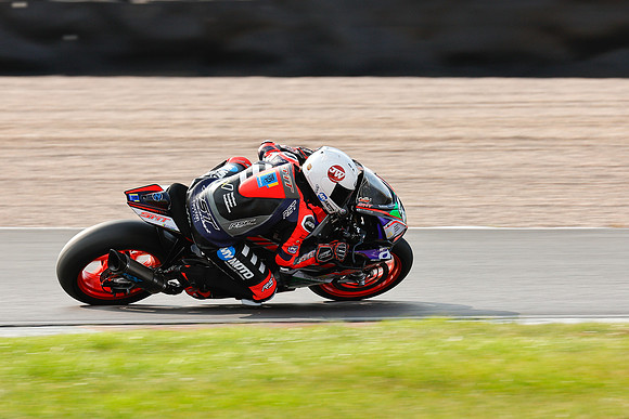 IH_NG_Donington Park_144340