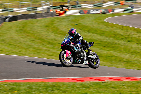 IH_NG_Cadwell Park_110425_006091