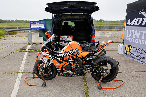 IH_NG_Pembrey_050463