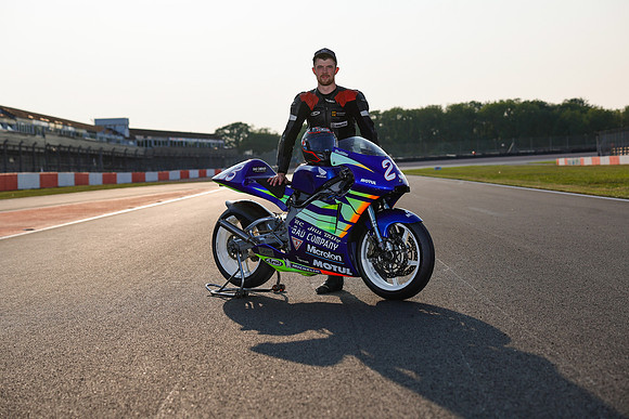 IH_NG_Donington Park_144430