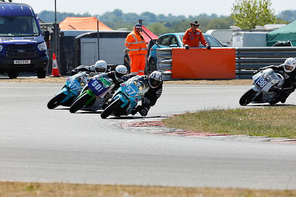 IH_NG_Snetterton_041130