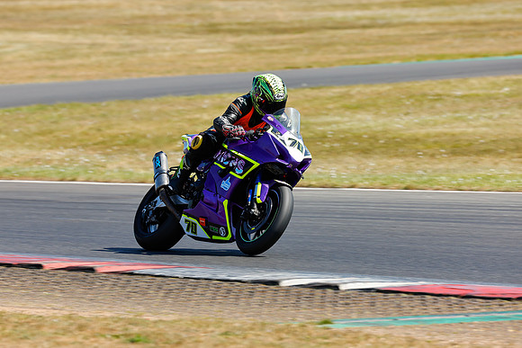 IH_NG_Snetterton_039032