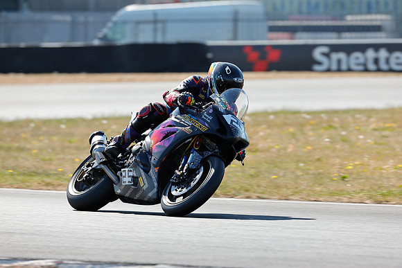 IH_NG_Snetterton_040354