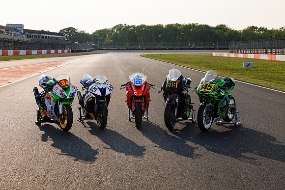IH_NG_Donington Park_144400