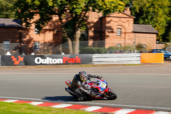 IH_NG_Oulton Park_178378
