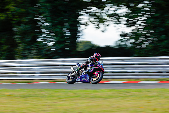 IH_NG_Oulton Park_182690