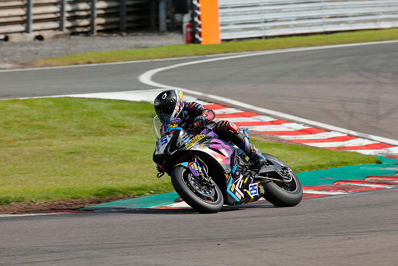 IH_NG_Oulton Park_183737