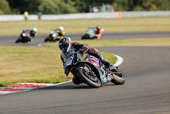 IH_NG_Oulton Park_188240
