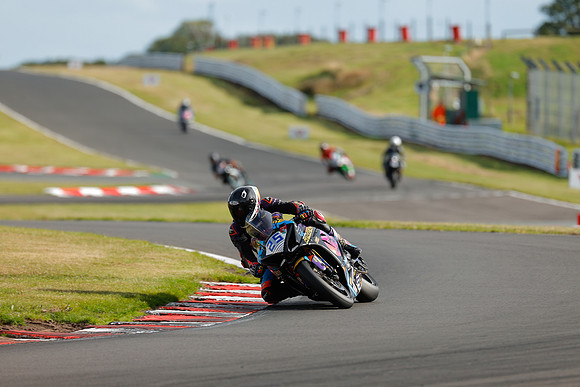 IH_NG_Oulton Park_188411