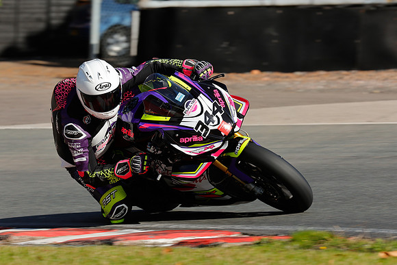IH_NG_Oulton Park_179105
