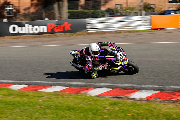 IH_NG_Oulton Park_178994