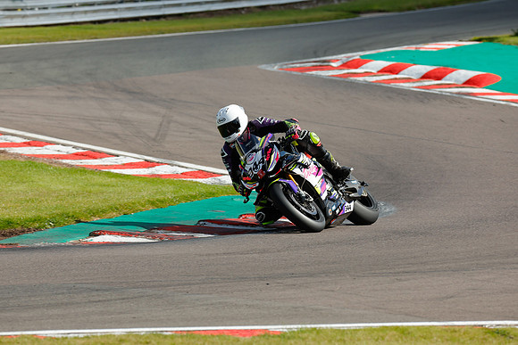 IH_NG_Oulton Park_184669