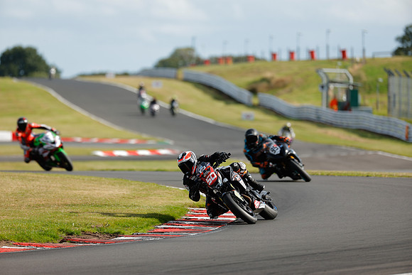 IH_NG_Oulton Park_188444