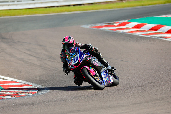 IH_NG_Oulton Park_184133