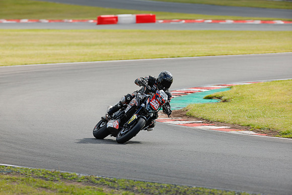 IH_NG_Oulton Park_190357