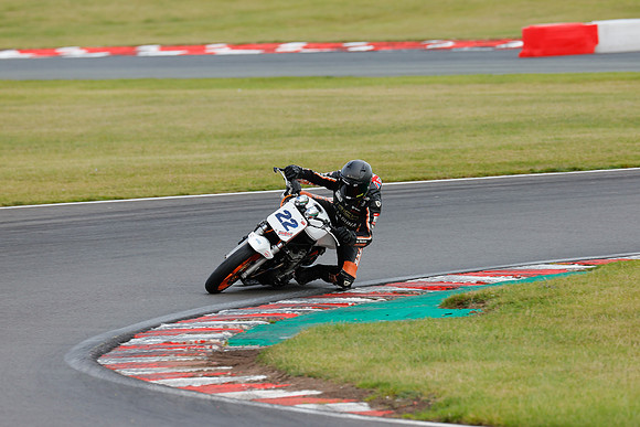 IH_NG_Oulton Park_190538