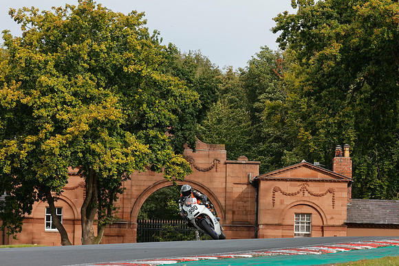 IH_NG_Oulton Park_193775