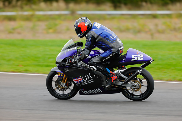 IH_NG_Castle Combe_208846