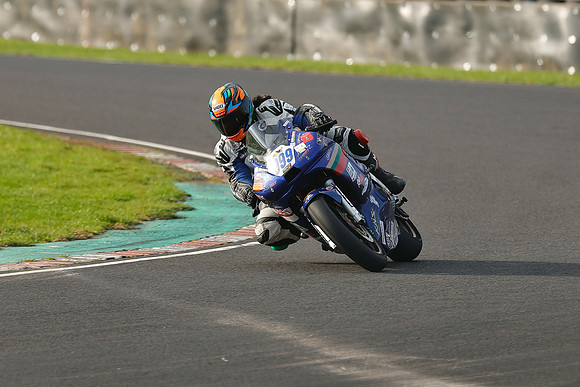 IH_NG_Castle Combe_210454