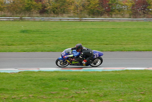 IH_NG_Castle Combe_212141