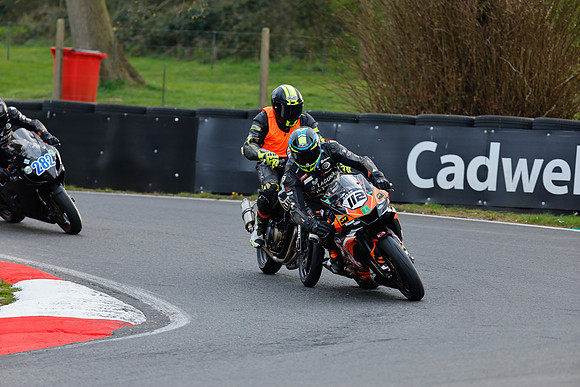 IH_NG_Cadwell Park_120425_012064