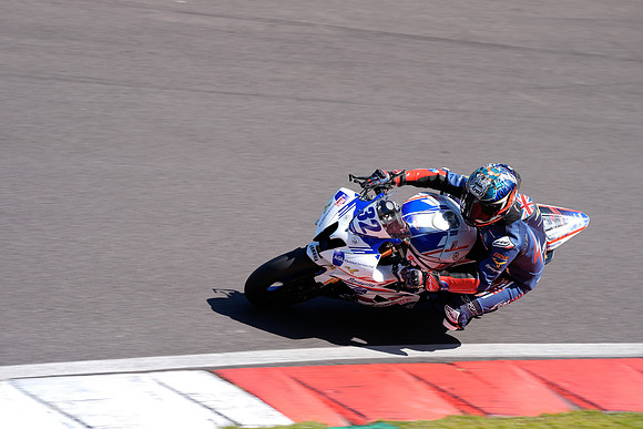 IH_NG_Cadwell Park_08628
