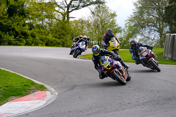 IH_NG_Cadwell Park_10071