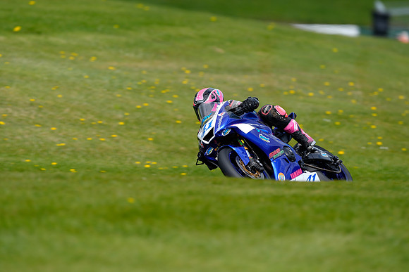 IH_NG_Cadwell Park_07095