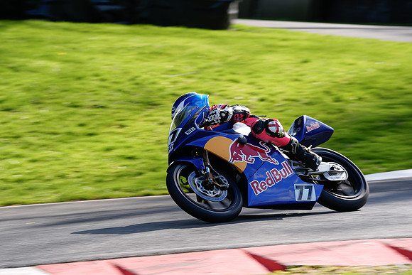 IH_NG_Cadwell Park_10484