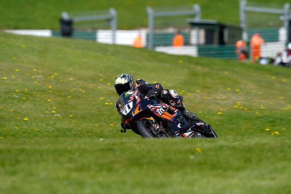IH_NG_Cadwell Park_07268