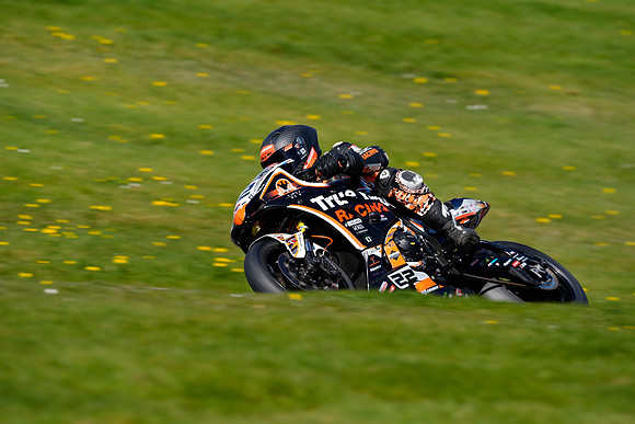 IH_NG_Cadwell Park_07287