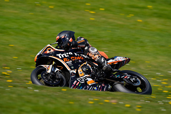 IH_NG_Cadwell Park_07290