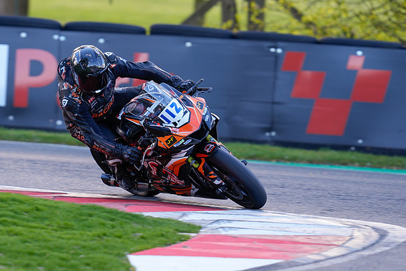 IH_NG_Cadwell Park_09079