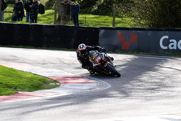 IH_NG_Cadwell Park_10198