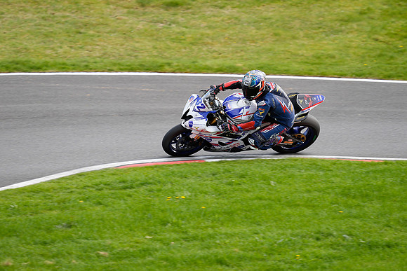 IH_NG_Cadwell Park_14710