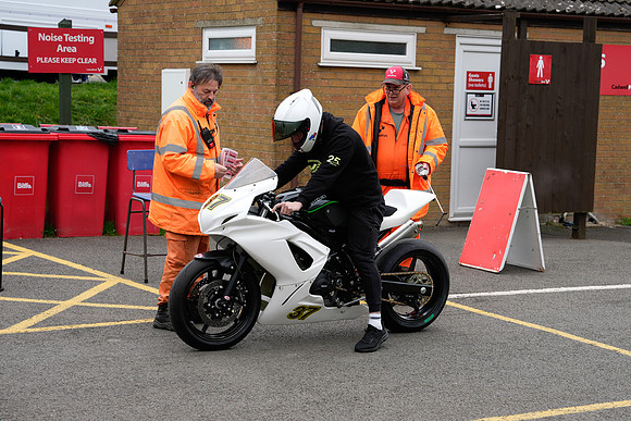 IH_NG_Cadwell Park_06681