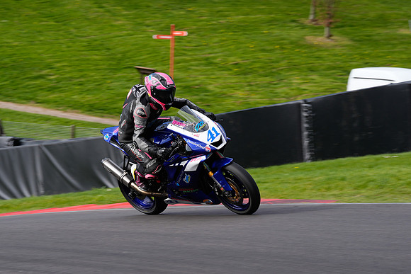 IH_NG_Cadwell Park_11632