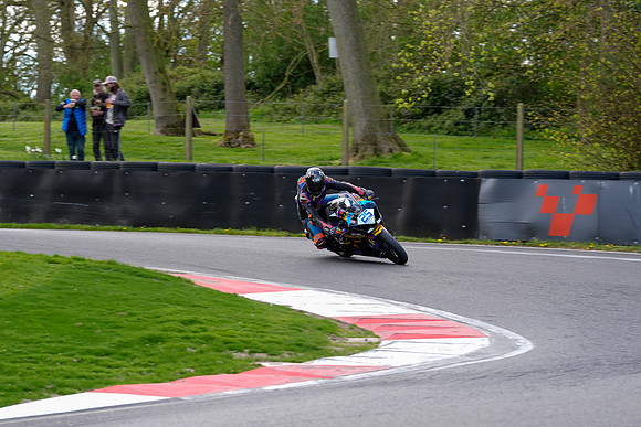 IH_NG_Cadwell Park_10912