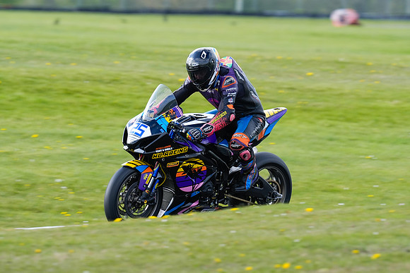 IH_NG_Cadwell Park_14508