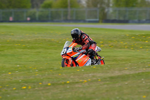 IH_NG_Cadwell Park_14120