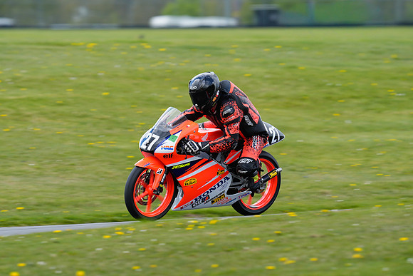 IH_NG_Cadwell Park_14123