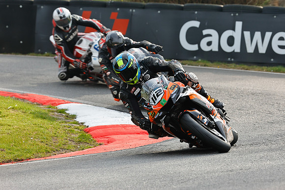 IH_NG_Cadwell Park_120425_011580