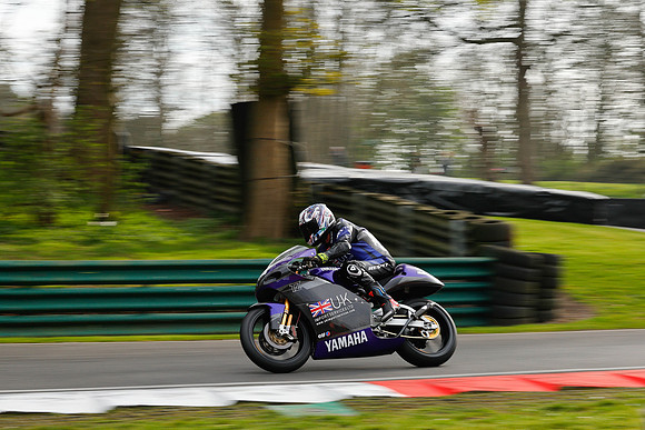 IH_NG_Cadwell Park_120425_010414