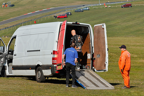 IH_NG_Cadwell Park_120425_008906