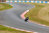 IH_NG_Donington Park_145554