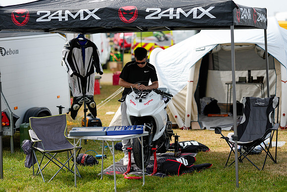 IH_NGRRC_Castle Combe_72798