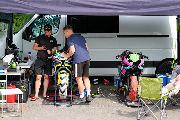 IH_NGRRC_Castle Combe_72777