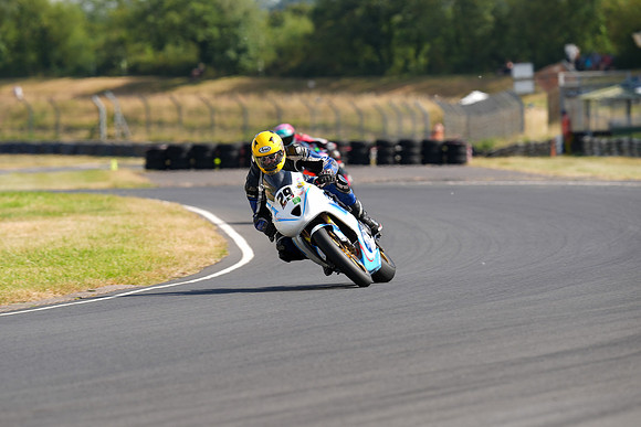 IH_NGRRC_Castle Combe_76065