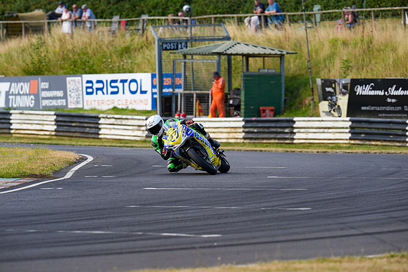 IH_NGRRC_Castle Combe_73235