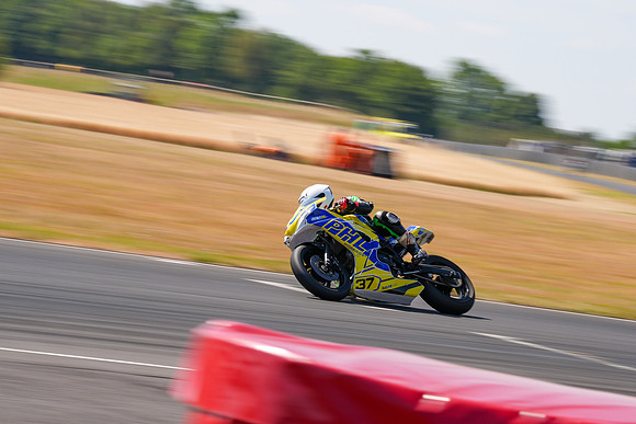 IH_NGRRC_Castle Combe_74938